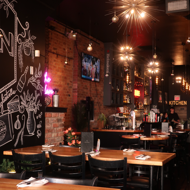 Charm & Sip at Union