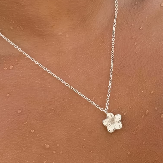 Lola Necklace (Gold)