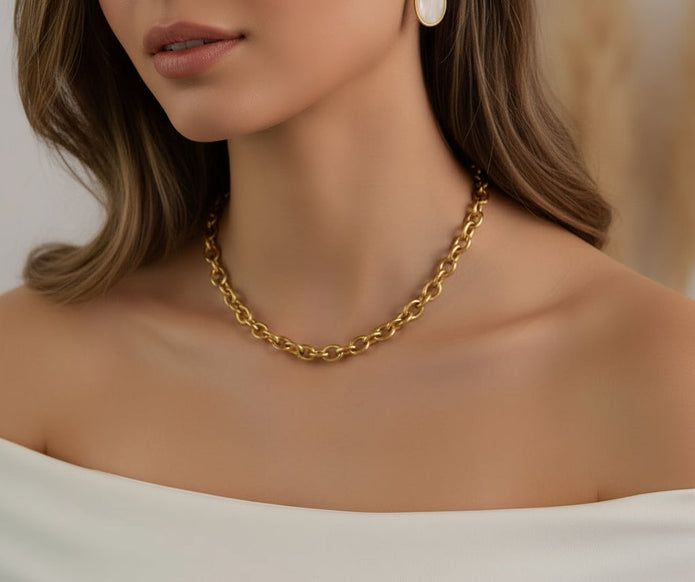 Evie Necklace (Gold)